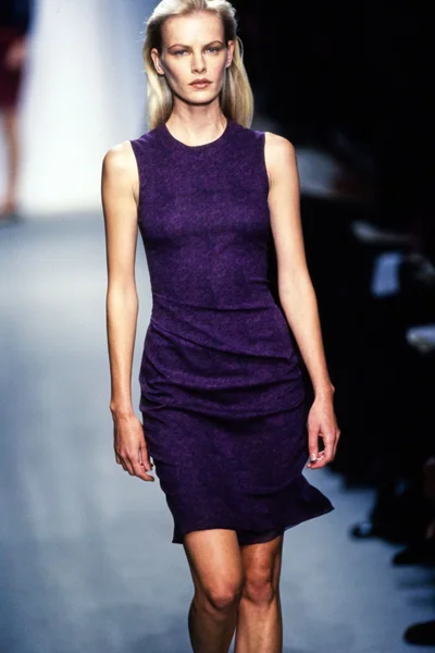 Look 25